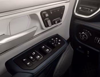 Interior Ram 1500 REV Tungsten (DT) '04.2023