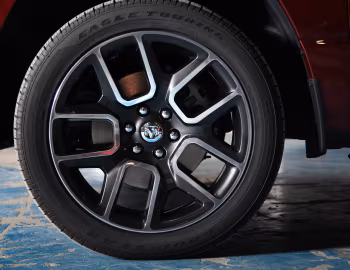 2019–н.ч. Ram 1500 Sport Crew Cab [Canada] (DT) '2018–н.ч.
