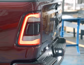 2019–pr. Ram 1500 Sport Crew Cab [Canada] (DT) '2018–pr.