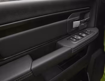 Interior 2017 Ram 1500 "Sublime" Sport Crew Cab '2017