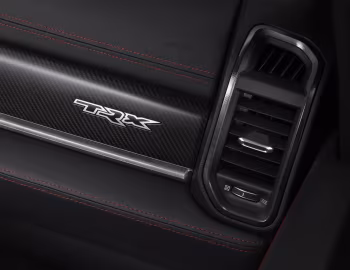 Інтер'єр 2021–24 Ram 1500 TRX (DT) '2020–24