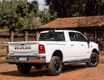 Ram 2500 Laramie Crew Cab [Latam] (DJ) '2025–pr.