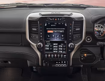 Interior Ram 2500 Laramie Crew Cab [Australia] (DJ) '2021–pr.