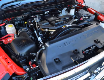 Sob o capô Ram 2500 Laramie Crew Cab [Australia] '2015–pr.