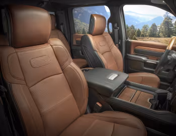 Interior 2019–pr. Ram 2500 Laramie Longhorn Crew Cab (DJ) '2019–pr.