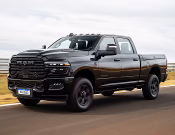 Ram 3500 Laramie "Night Edition" Crew Cab [Latam] (D2) '2025–pr.