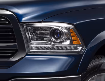 Ram Classic Laramie Crew Cab [Brazil] (DS) '2022–24