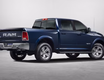 Ram Classic Laramie Crew Cab [Brazil] (DS) '2022–24