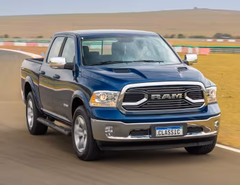 Ram Classic Laramie Crew Cab [Brazil] (DS) '2022–24