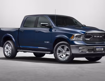 Ram Classic Laramie Crew Cab [Brazil] (DS) '2022–24
