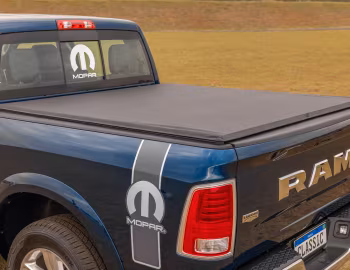 Ram Classic Laramie Crew Cab Mopar Accessories [Brazil] (DS) '2022–24
