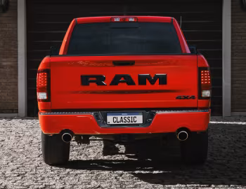 Ram Classic R/T Crew Cab [Brazil] (DS) '2024