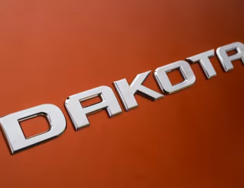 Ram Dakota Laramie [Latam] '2025–pr.