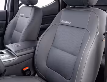 Intérieur Ram Dakota Warlock [Latam] '2025–pr.