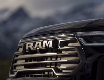 Logotipo Ram Dakota Warlock [Latam] '2025–pr.