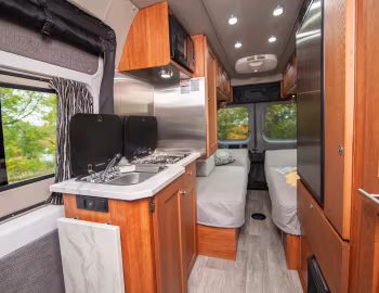 Interior 2021–pr. Roadtrek Play '10.2020–pr.