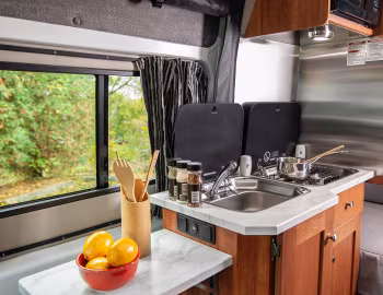 Interior 2021–pr. Roadtrek Play '10.2020–pr.
