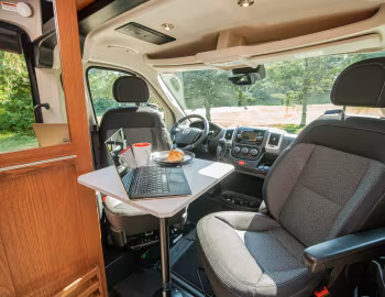 Interior 2021–pr. Roadtrek Play Slumber '2020–pr.