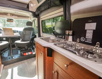 Interior 2021–pr. Roadtrek Play Slumber '2020–pr.