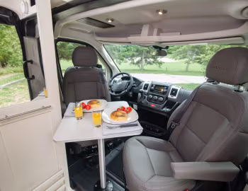 Interior 2021–pr. Roadtrek Zion '2020–pr.
