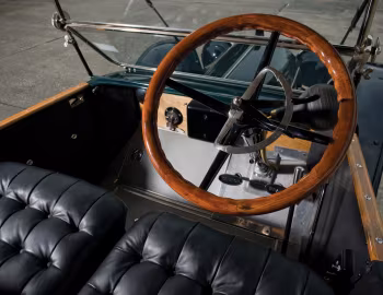 Panneau avant 1913 Rambler Model 83 Cross Country Touring