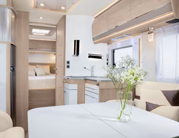 Intérieur 2018–pr. Rapido 8096dF '2017–pr.