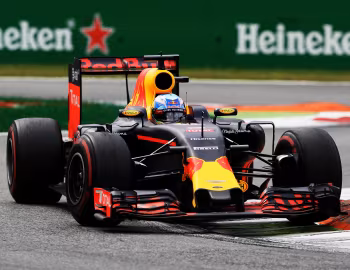 Red Bull RB12 '2016