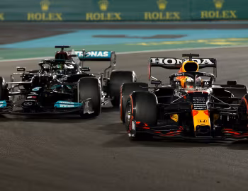 Mercedes-AMG F1 W12 E Performance, Red Bull RB16B