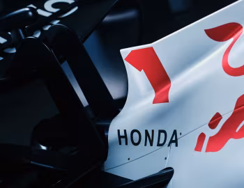 Red Bull RB21 with a special Japanese GP livery '04.2025