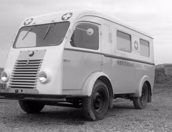 Renault 1000 kg Vollabakken Auto Ambulance [Norway] (R2060) '1949