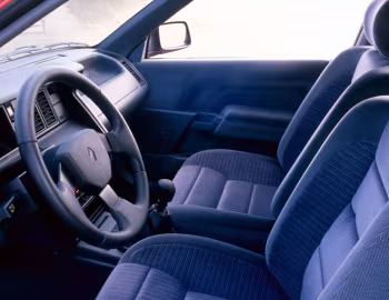 Interior Renault 21 TXI Hatchback '1990–94
