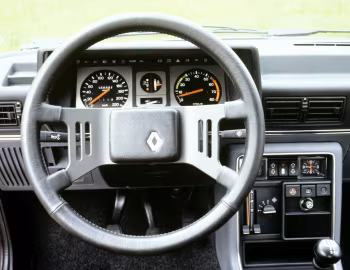 Front Panel Renault 9 GTS [Worldwide] '1981–83