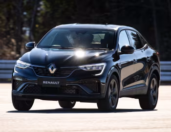 Renault Arkana E-TECH [Japan] '2022–23