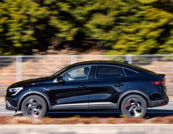 Renault Arkana E-TECH [Japan] '2022–23