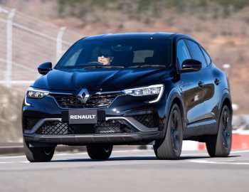 Renault Arkana E-TECH [Japan] '2022–23