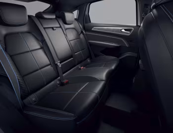 Interior Renault Arkana E-Tech full hybrid esprit Alpine [Worldwide] '2023–pr.
