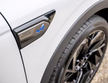 Renault Arkana E-Tech full hybrid esprit Alpine [UK-spec] '2023–pr.