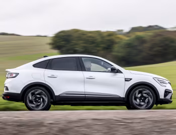 Renault Arkana E-Tech full hybrid esprit Alpine [UK-spec] '2023–pr.