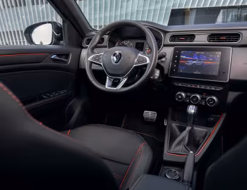 Интерьер Renault Arkana "Pulse" [CIS] '2021