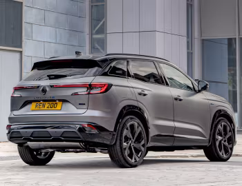 Renault Austral E-Tech full hybrid esprit Alpine [UK-spec] '2023–25