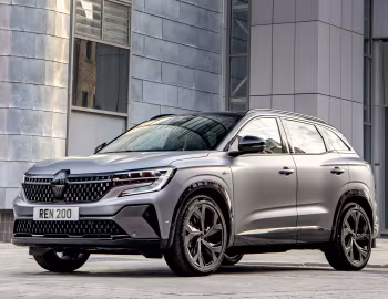 Renault Austral E-Tech full hybrid esprit Alpine [UK-spec] '2023–25