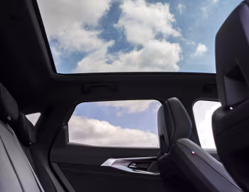 Interior Renault Austral E-Tech full hybrid esprit Alpine [UK-spec] '2023–25