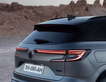 Renault Austral E-Tech full hybrid esprit Alpine [Worldwide] '2022–25
