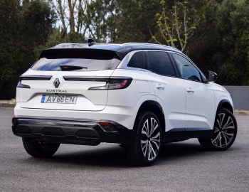 Renault Austral E-Tech full hybrid iconic [Worldwide] '2022–25