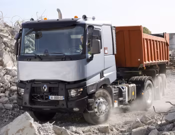 Renault C 430 OptiTrack 4×2 tractor Night & Day cab '2014–pr.