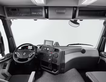 Interior Renault C 520 6×4 tractor Sleeper cab '2013–pr.