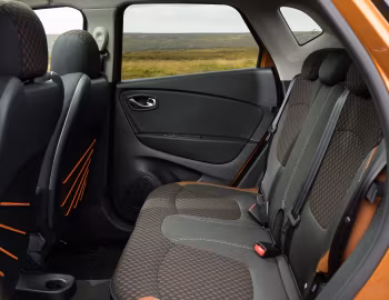 Интерьер Renault Captur [UK-spec] '2017–19