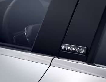 Renault Captur E-TECH Plug-in Hybrid [Worldwide] '2020–24