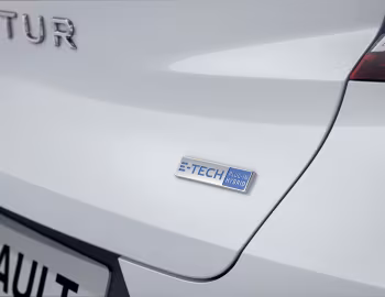 Renault Captur E-TECH Plug-in Hybrid [Worldwide] '2020–24