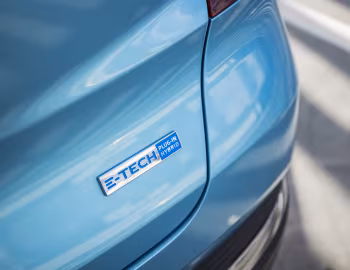 Renault Captur E-TECH Plug-in Hybrid [Worldwide] '2020–24